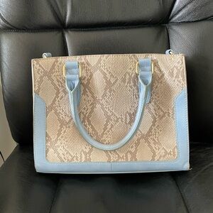 Elegant Blue and Beige Tote Bag